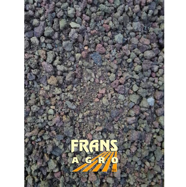 LAVA0/16GEL Lava  00/16 mm geleverd (onderbouw) !DOCTYPE HTML PUBLIC "-//W3C//DTD HTML 4.0 Transitional//EN"
htmlhead
meta content="text/html; charset=unicode" http-equiv="Content-Type" /
/head
bodyLava is een poreus vulkanisch gesteente. Het is lichter dan andere 
gesteenten waardoor het ook in lichtgewicht substraten voor groendaken wordt 
toegepast. De porositeit zorgt ook voor een groter waterbergend vermogen. Door 
deze eigenschappen is het zeer geschikt in filter- &amp; drainagetoepassingen. 
De roodbruine kleurschakeringen maken het ook geschikt als decoratieve 
bodembedekker, in steenkorven of als decoratief element./body/html Lava 00/32