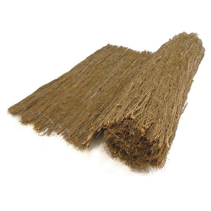 NAT6052127 Heidemat 2,00 x 3 m - (4/5 afschermgraad - 2 cm) !DOCTYPE HTML PUBLIC "-//W3C//DTD HTML 4.0 Transitional//EN"
htmlhead
meta content="text/html; charset=unicode" http-equiv="Content-Type" /
/head
bodyDe heidematten zijn ideaal om zicht aan het zicht te onttrekken en als 
afscherming tgen de wind in weergaloze stijl. br /Ze dragen ook bij tot een 
gedeeltelijke geluidsisolatie. br /br /Afschermgraad 4/5 = 80 % 
zichtreductie.br /+/- 2 cm dikte.br /Montage met verzinkte ijzerdraden om de ca 
10 cm.br /3 kg /m²./body/html Heidemat Nature 6050103
