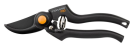 FK1001530 Fiskars Snoeischaar Bypass Pro De Bypass Snoeischaar voor de professional.
Ergonomische gevormde grepen, die bij het snoeien licht meeveren om de armspieren te ontlasten.
Extra gehard, verwisselbaar mes.
Uitsparing voor het knippen van draad. Fiskars Snoeischaar