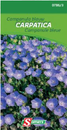 S07863 Campanula Blauw Lage Carpatica Vaste plant. Blauwe recht opstaande klokjesbloemen op fijne stengels. Geschikt voor boorden. Breedwerpig zaaien op kweekbed, dan ter plaatse uitplanten. Campanula blauw lage carpatica