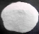 40037 Kaliumnitraat poeder 13-0-46 (25 kg) NPK 13-0-46

 Kalisalpeter (Kaliumnitraat - Potasnitraat) is een volledig wateroplosbare meststof in de vorm van een kristallijn poeder.  Kalisalpeter kan gemengd worden met alle verschillende wateroplosbare meststoffen die zowel in de A als de B tank (moederoplossing) voorkomen. Hortipray Kalisalpeter heeft een lage pH (4-5) die de oplosbaarheid en de beschikbaarheid van andere elementen ten goede komt. Kalisalpeter